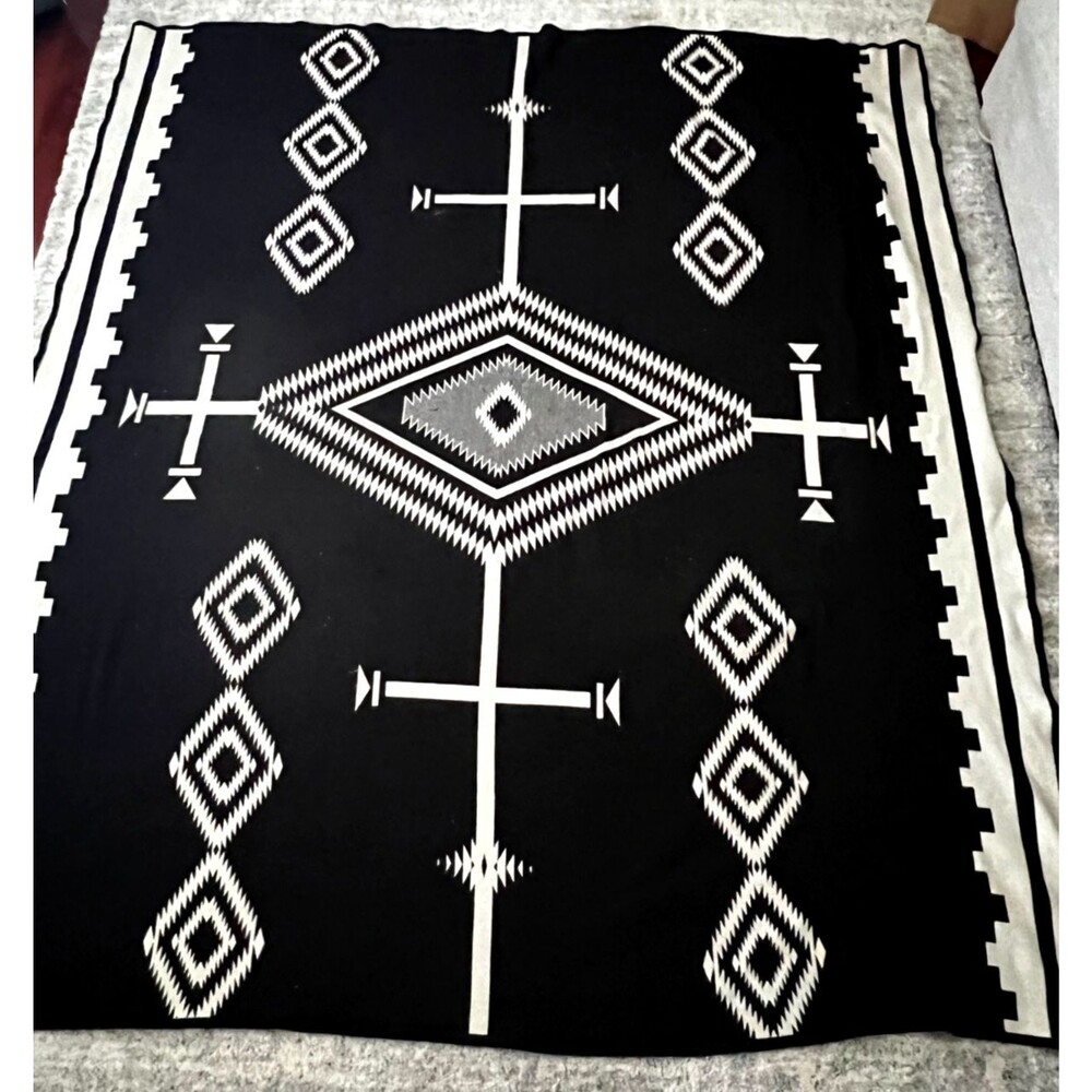 PENDLETON Los Ojos Wool QUEEN Blanket Black White Aztec Southwestern Navajo Cros